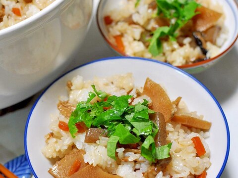 簡単で美味しい♪鶏五目ご飯